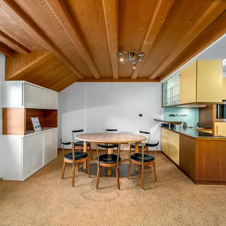 Pana Apartment *